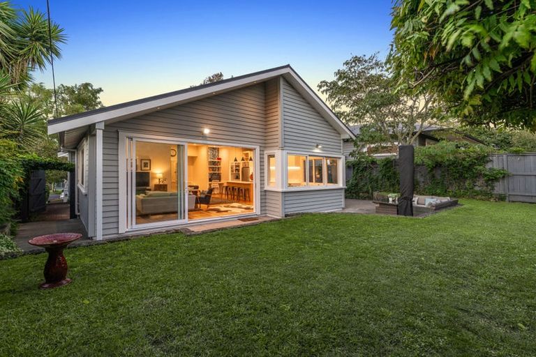 Photo of property in 37 Kensington Avenue, Mount Eden, Auckland, 1024