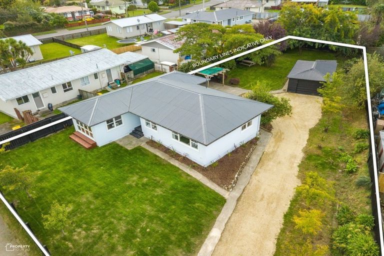 Photo of property in 2 Windsor Street, Solway, Masterton, 5810