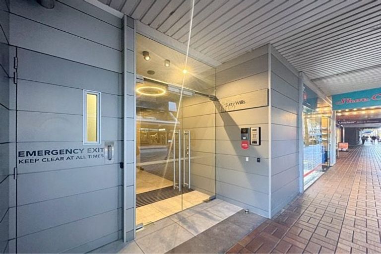 Photo of property in Gerondis Bldg Apartments, 305/60 Willis Street, Wellington Central, Wellington, 6011