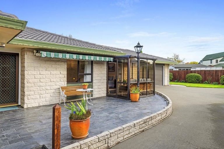 Photo of property in 30 Sayers Crescent, Ilam, Christchurch, 8041
