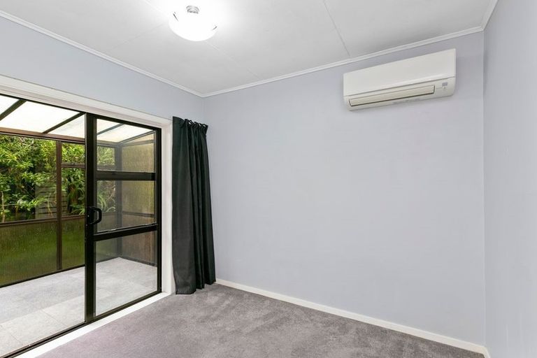 Photo of property in 61 Salford Street, Newlands, Wellington, 6037