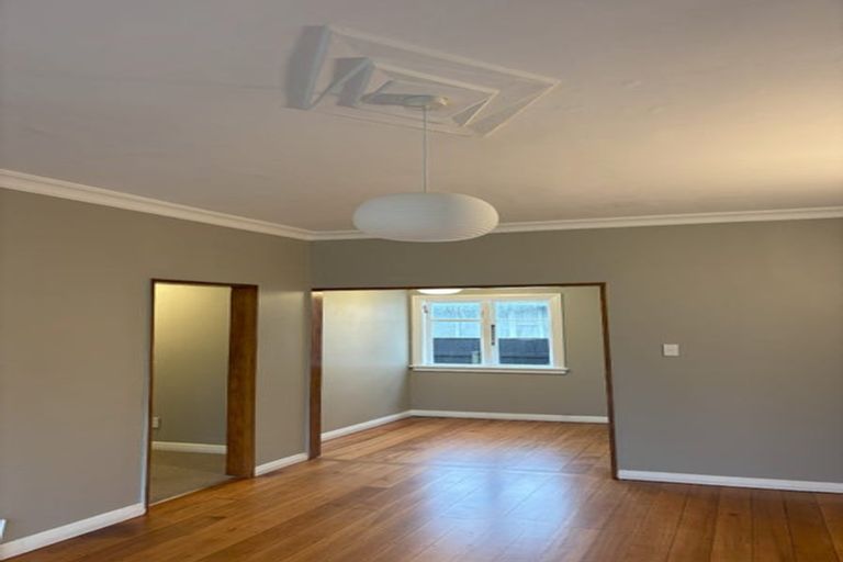 Photo of property in 158 Naenae Road, Naenae, Lower Hutt, 5011