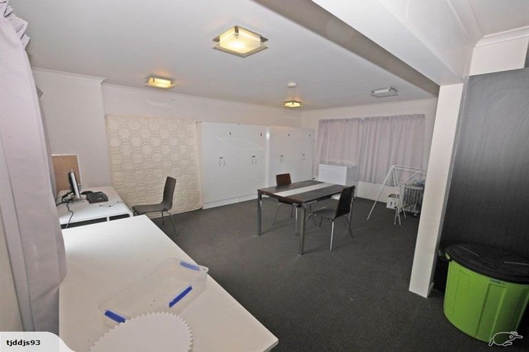 Photo of property in 99 Clyde Street, North Dunedin, Dunedin, 9016