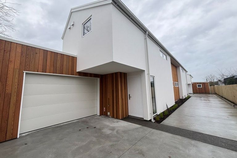 Photo of property in 98b Geraldine Street, Edgeware, Christchurch, 8013