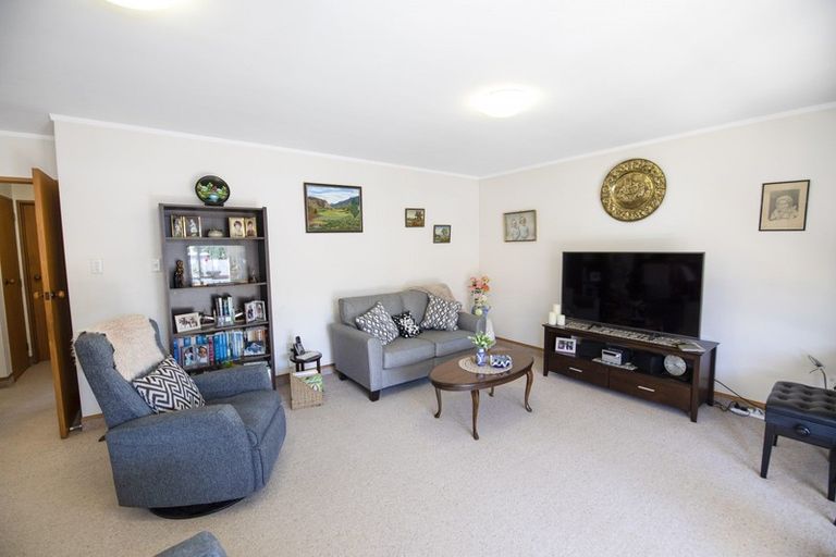 Photo of property in 51c Church Road, Taradale, Napier, 4112