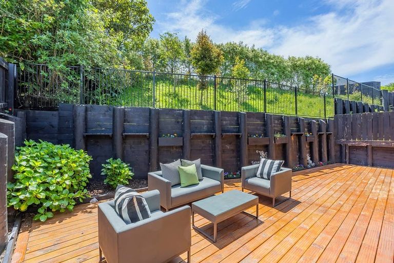 Photo of property in 48b Peter Terrace, Castor Bay, Auckland, 0620