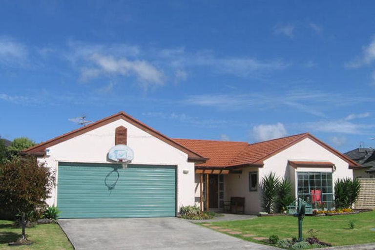 Photo of property in 20 Graven Court, Henderson, Auckland, 0612