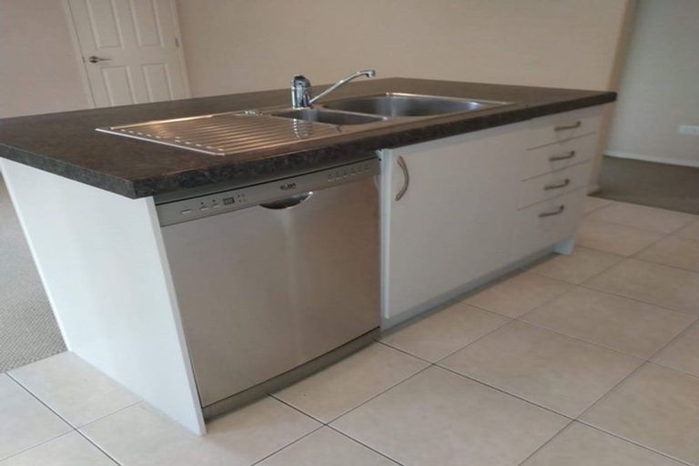 Photo of property in 17a Greenhaven Avenue, Opaheke, Papakura, 2113