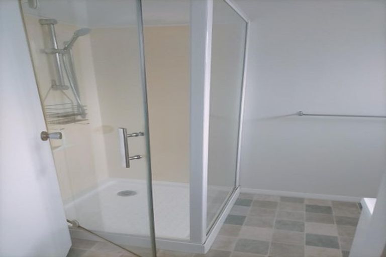 Photo of property in 13 Saint Ronans Avenue, Waterloo, Lower Hutt, 5011