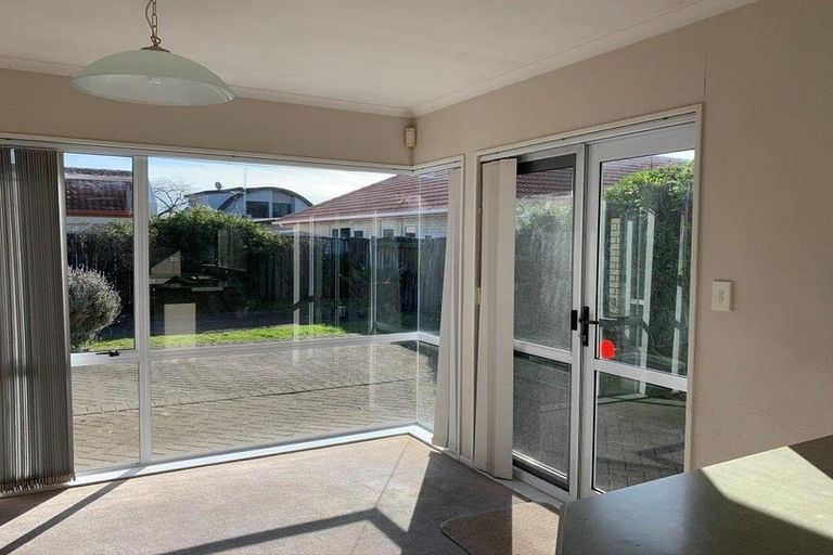 Photo of property in 49 Gravatt Road, Papamoa Beach, Papamoa, 3118