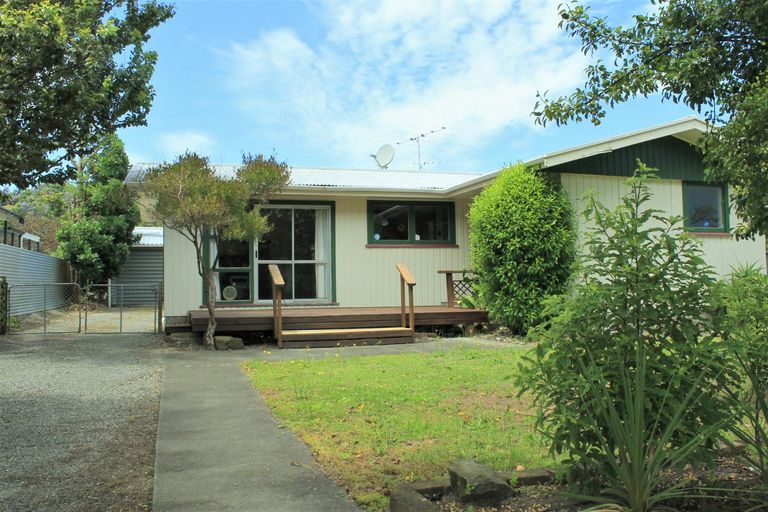 Photo of property in 5 Ward Street, Riverdale, Gisborne, 4010