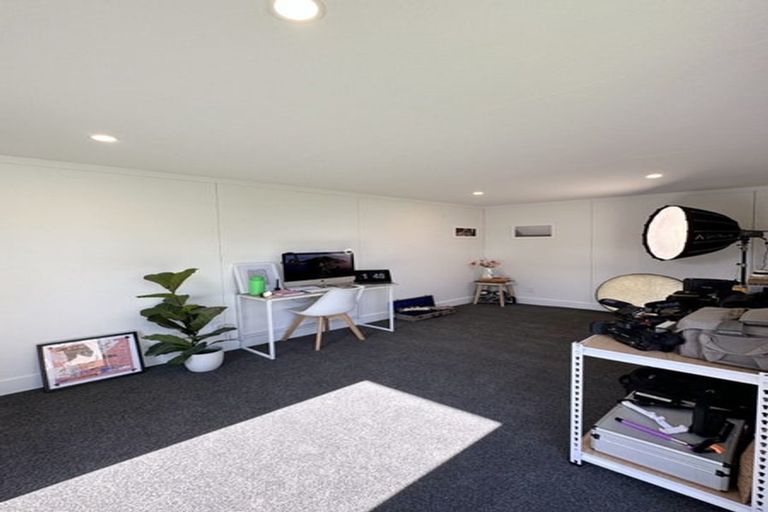 Photo of property in 3 Kupe Drive, Carterton, 5713