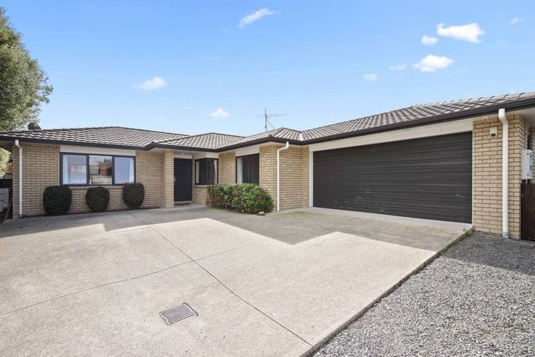 Photo of property in 7 Modello Lane, Waiuku, 2123