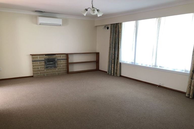 Photo of property in 2/54 Kings Crescent, Hutt Central, Lower Hutt, 5010