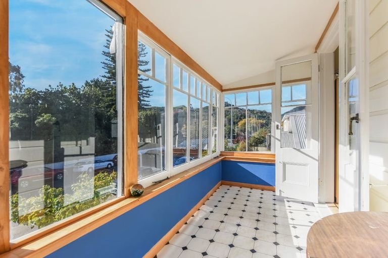 Photo of property in 344 Hardy Street, Nelson, 7010