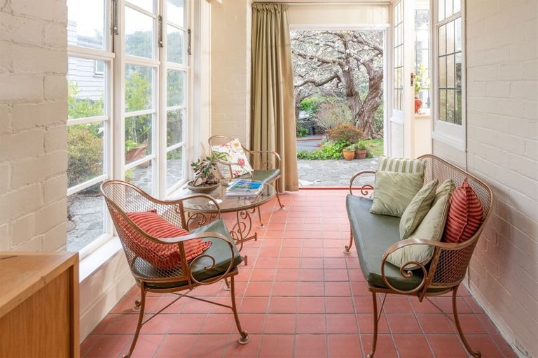 Photo of property in 331 Karori Road, Karori, Wellington, 6012