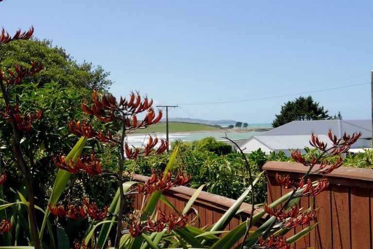 Photo of property in 6 Chambers Street, Kakanui, Oamaru, 9495