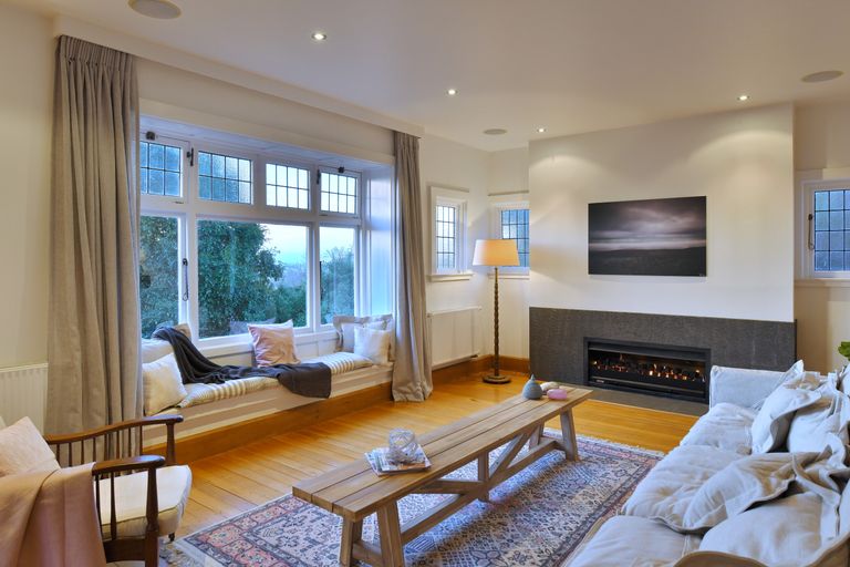 Photo of property in 103 Hackthorne Road, Cashmere, Christchurch, 8022