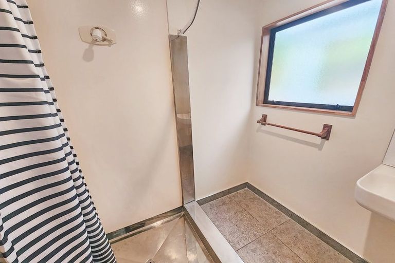 Photo of property in 21 Ngahere Street, Stokes Valley, Lower Hutt, 5019