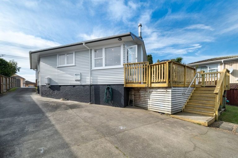 Photo of property in 97 Royal Road, Massey, Auckland, 0614