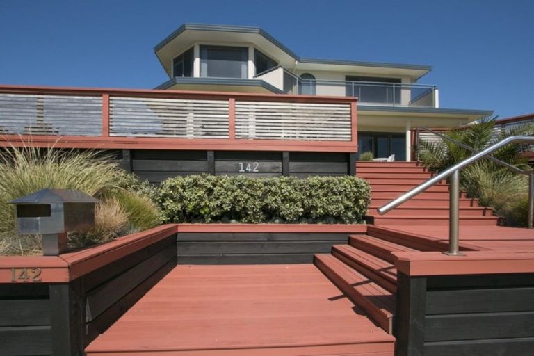 Photo of property in 142 Seaforth Road, Waihi Beach, 3611
