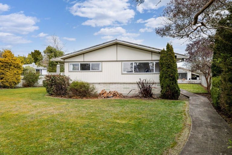 Photo of property in 52 Wakeman Street, Pahiatua, 4910