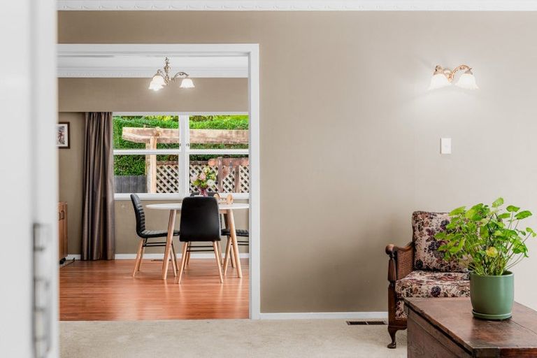 Photo of property in 27 Samuel Place, Queenwood, Hamilton, 3210