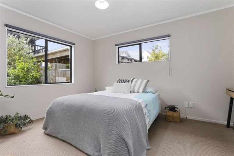 Photo of property in 47h Ambler Avenue, Glen Eden, Auckland, 0602