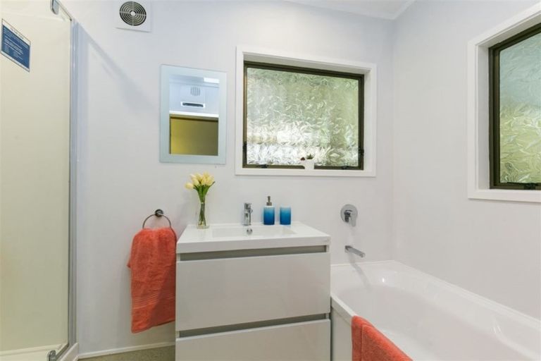 Photo of property in 76 Khandallah Road, Ngaio, Wellington, 6035