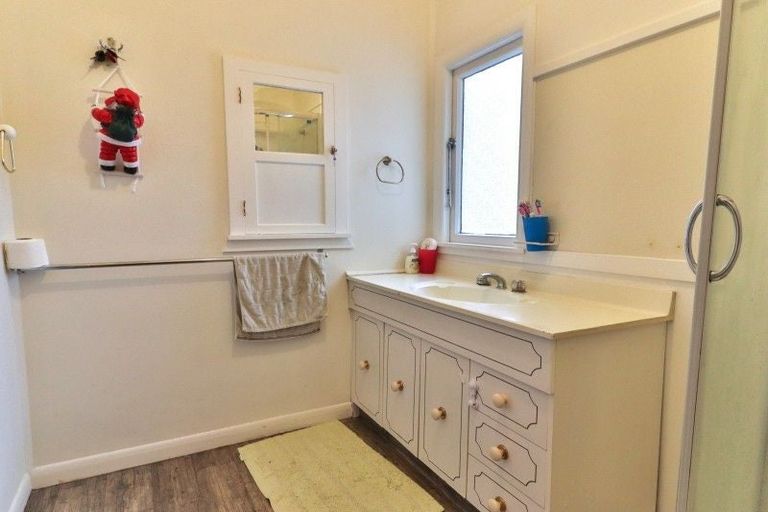 Photo of property in 175 Ferguson Street, West End, Palmerston North, 4412