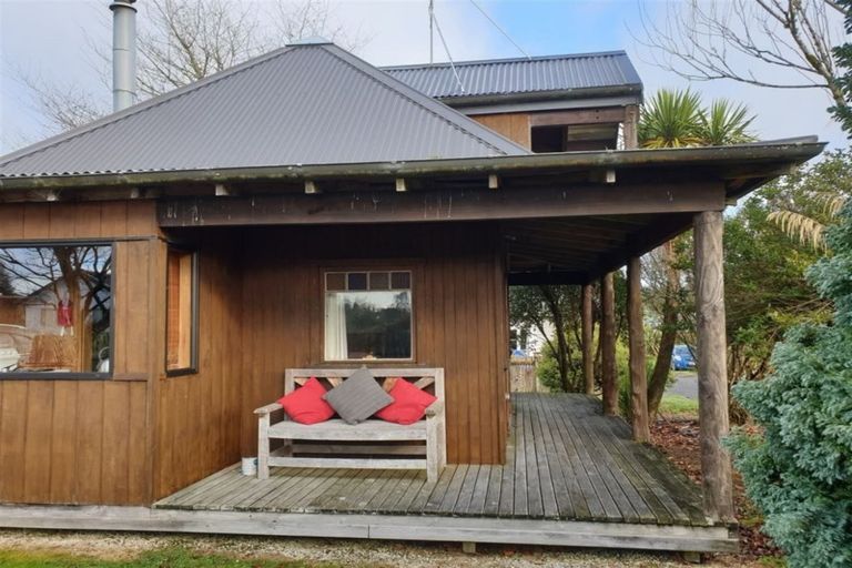 Photo of property in 5 Mackenzie Street, National Park, Owhango, 3989