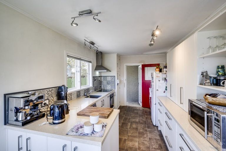 Photo of property in 39 Henley Crescent, Pirimai, Napier, 4112