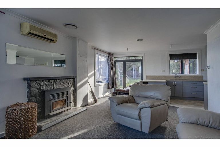 Photo of property in 16 Cambridge Street, Kensington, Timaru, 7910