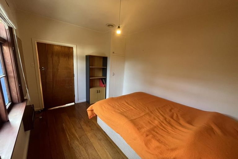 Photo of property in 13 Effingham Street, North New Brighton, Christchurch, 8083