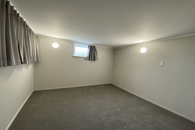 Photo of property in 29 Holland Road, Hillcrest, Auckland, 0627