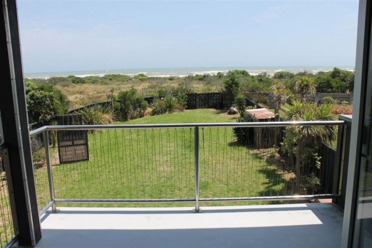 Photo of property in 13 Rodney Avenue, Te Horo Beach, Otaki, 5581