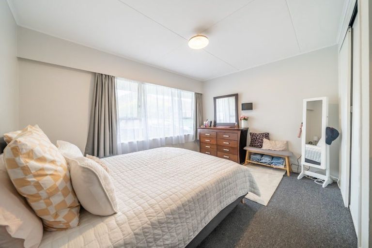 Photo of property in 8b Barraud Street, Avalon, Lower Hutt, 5011