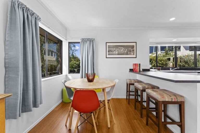 Photo of property in 74b Bradbury Road, Botany Downs, Auckland, 2010