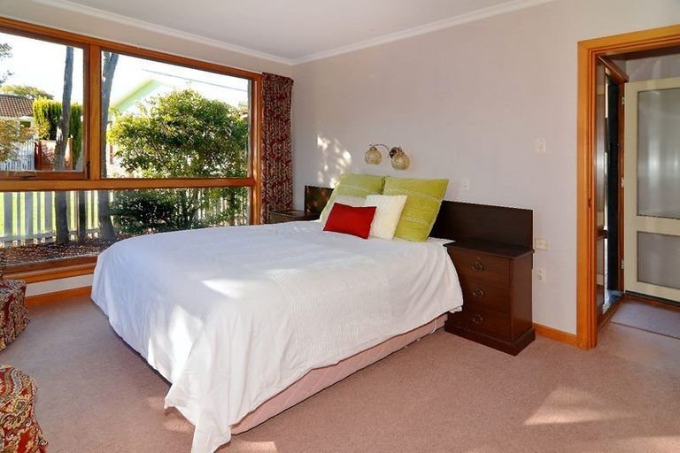 Photo of property in 3 Landsdowne Terrace, Cashmere, Christchurch, 8022