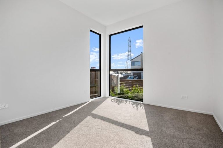 Photo of property in 63 Horokaka Street, Massey, Auckland, 0614
