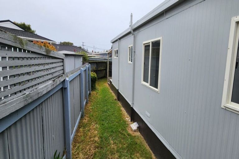 Photo of property in 9 Mahoe Street, Strandon, New Plymouth, 4312