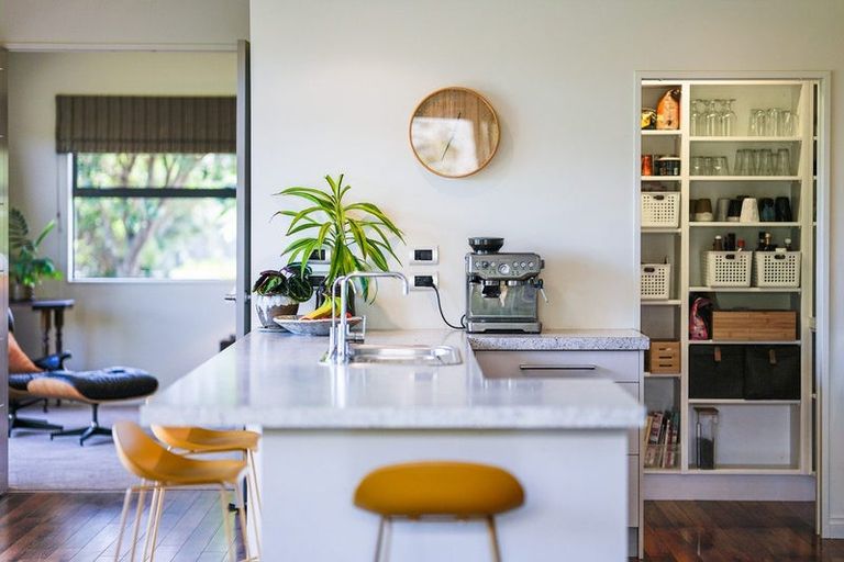 Photo of property in 4 Pateke Way, Paraparaumu Beach, Paraparaumu, 5032