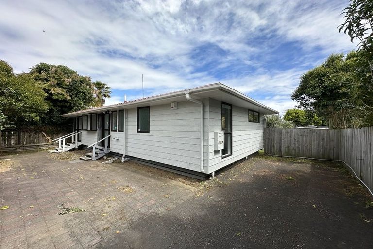 Photo of property in 2/44 Puriri Road, Manurewa, Auckland, 2102
