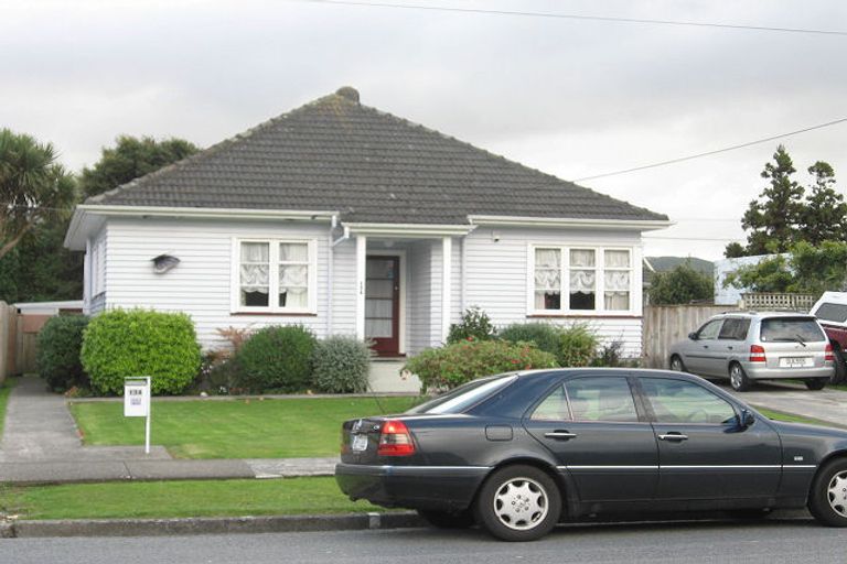 Photo of property in 134 Oxford Terrace, Epuni, Lower Hutt, 5011