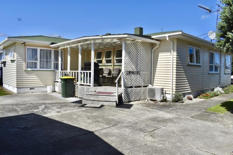 Photo of property in 5 Ross Street, Levin, 5510