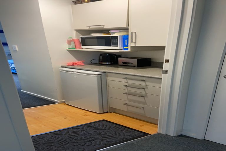 Photo of property in 2/54 May Street, Hamilton East, Hamilton, 3216