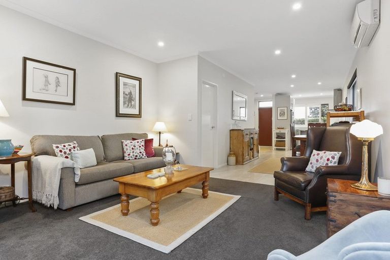 Photo of property in 4 Bomb Point Drive, Hobsonville, Auckland, 0616