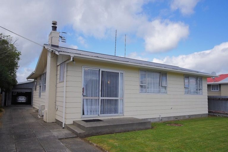 Photo of property in 25 Alexandra Street, Marton, 4710