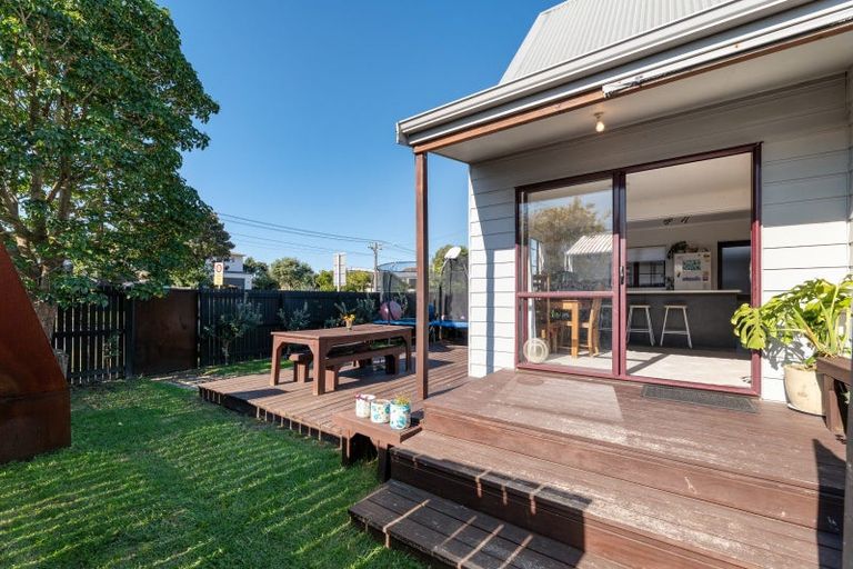 Photo of property in 16a Simpson Road, Papamoa Beach, Papamoa, 3118