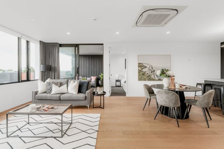 Photo of property in Parkhaven, 204/220 Tristram Street, Hamilton Central, Hamilton, 3204